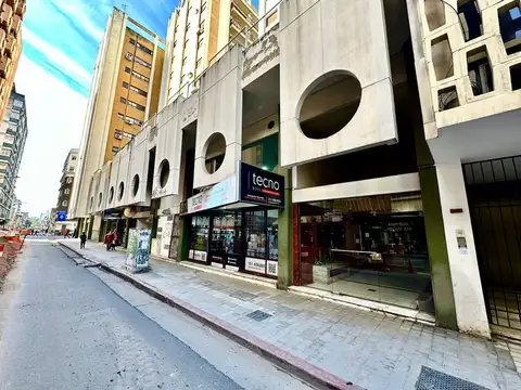 Justo José de Urquiza 100