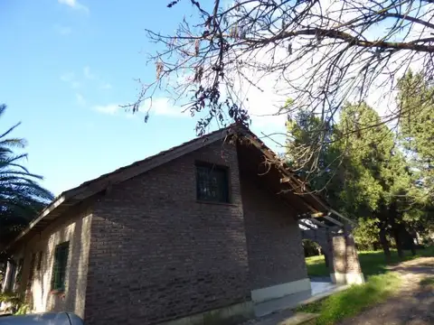 Quinta en amplio terreno - Rodolfo Moreno 2300, Luján