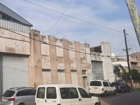 DEPOSITO EN LOMAS DEL MIRADOR