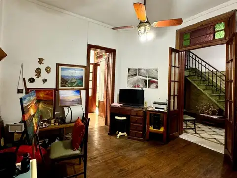 Casa 7 ambientes con 1 baño