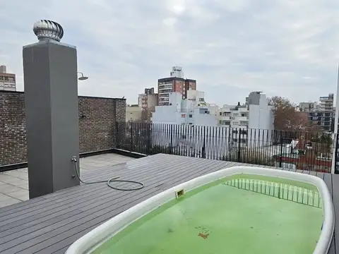 DEPARTAMENTO UN DORMITORIO. COCHERA. AMENITIES. PICHINCHA