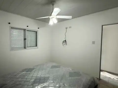 Depto Tipo Casa en Alquiler con 1 cocheras