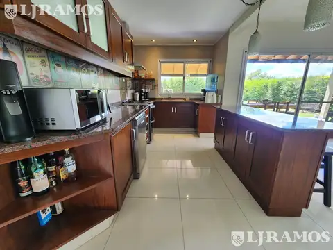 Casa en Venta al Oeste