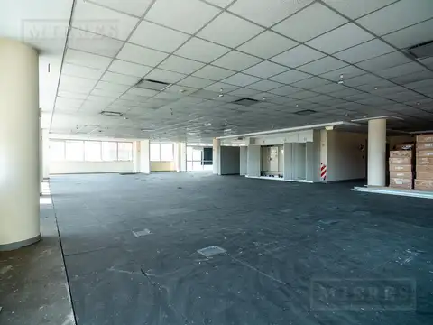 Edificio de Oficinas en Venta sobre Panamericana y Malaver