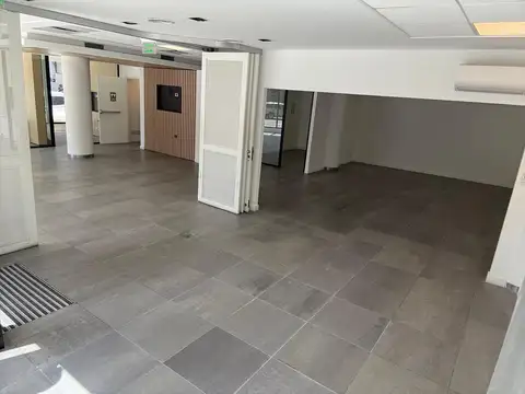 Local en Alquiler en Parque Patricios, $ 6.000.000