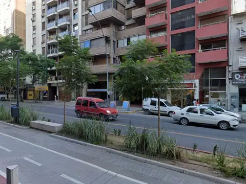 VENTA DE COCHERA EN BOULEVARD CHACABUCO