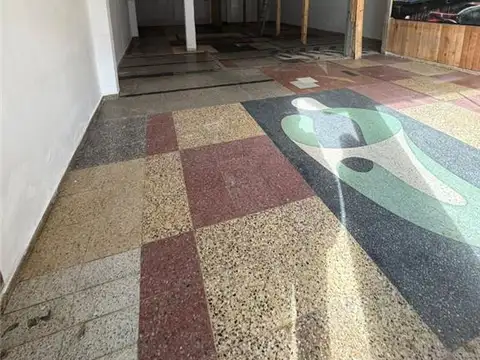 Local en Alquiler 45 años