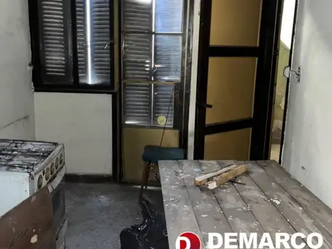 Local en Venta 40 años