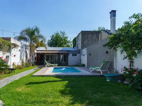 Casa en venta 6 ambientes