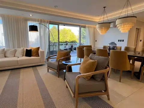 Casa en Venta en El Cazal, USD 330.000