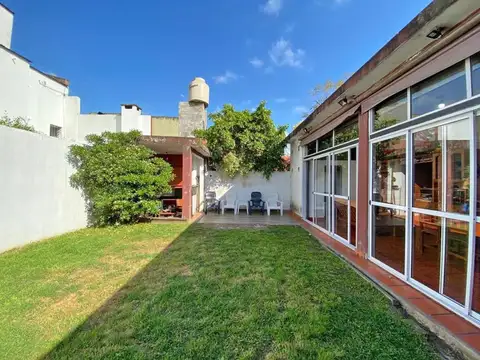 CASA - 4 AMBIENTES - MERLO