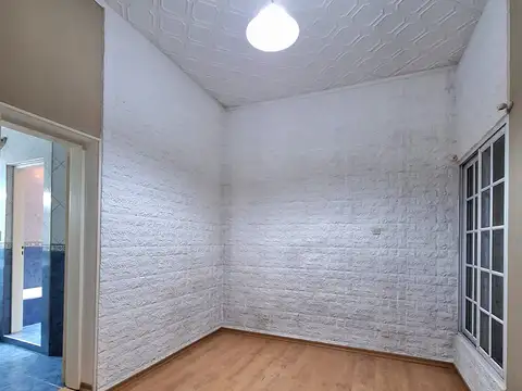 Oficina en Alquiler en Villa Massoni, $ 650.000