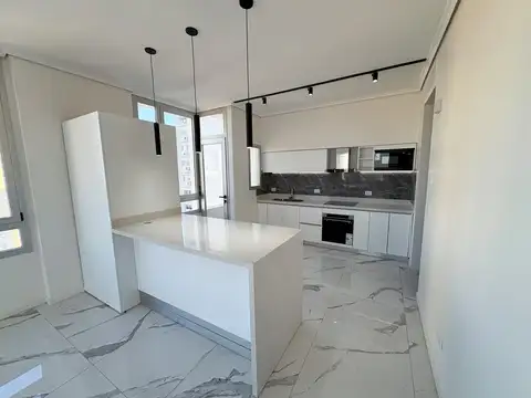 Piso 4 ambientes de CATEGORÍA