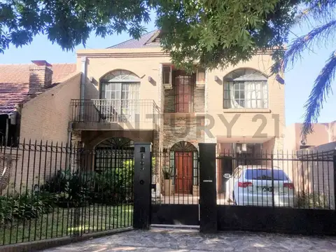 CASA DE 6 AMBIENTES EN VENTA, ITUZAINGÓ NORTE