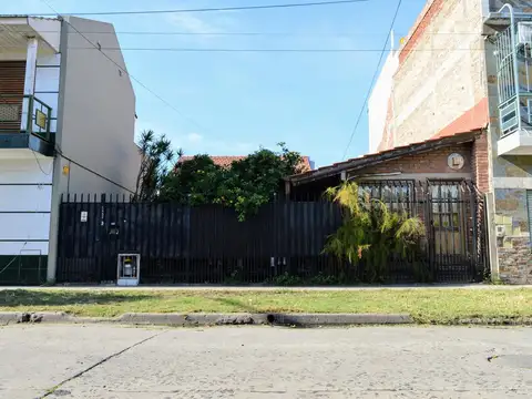 Casa en Venta en Lanus Oeste, USD 121.000