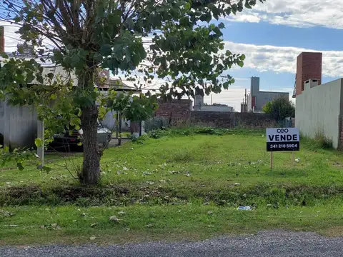Terreno de 300m2 La Carolina Alvear VENTA