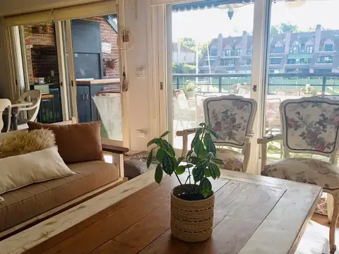 Departamento en Venta con 2 cocheras