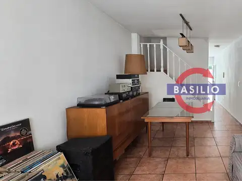 Depto Tipo Casa en Venta de 4 ambientes
