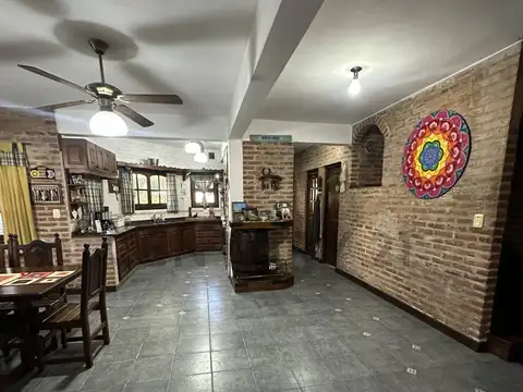 Casa en Venta en Barrio Parque Leloir, USD 300.000