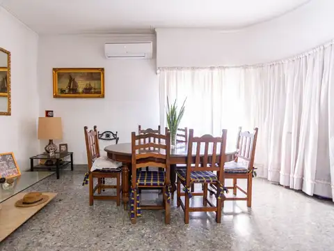Venta Casa 4 Amb. Pileta APTO CRÉDITO