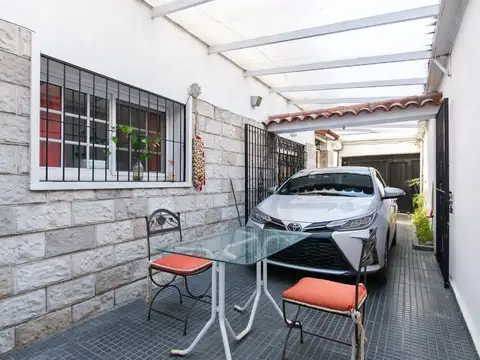 Casa en Venta en Villa Sarmiento, USD 239.900