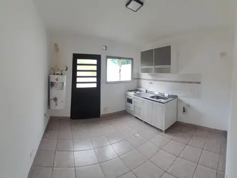 Hipólito Yrigoyen 300