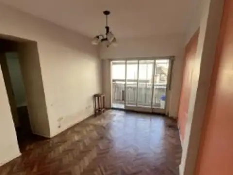VENTA 3 AMBIENTES  CTFTE CON BALCON.LAVALLE 2100
