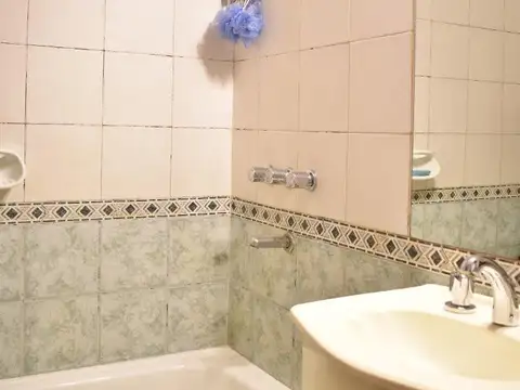 Depto Tipo Casa 3 ambientes con 2 baños