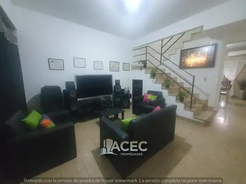 Casa en Venta con 1 cochera
