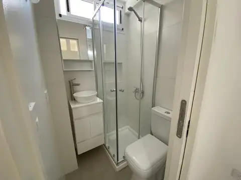 Alquiler Monoambiente C/Division Reciclado a nuevo