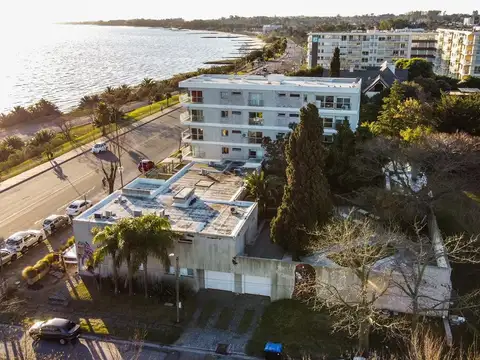 Rambla de las Americás y Paraguay