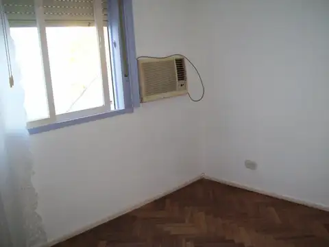 Departamento en Alquiler en Villa Ballester, $ 650.000