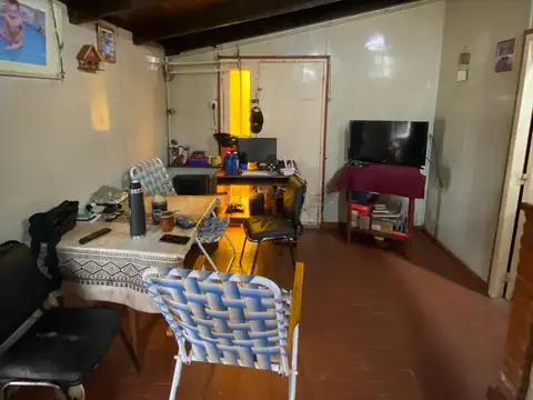 Casa 2 ambientes con 1 baño