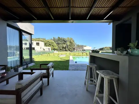 Casa en Venta 1 año