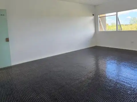 Oficina en Alquiler en Benavidez, $ 780.000