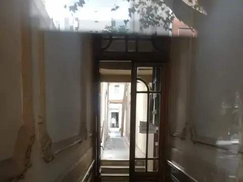 Av. Belgrano 1983 , Piso PB