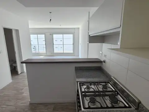 Excelente Monoambiente Divisible a Estrenar en Flores - Muy Luminoso y Soleado