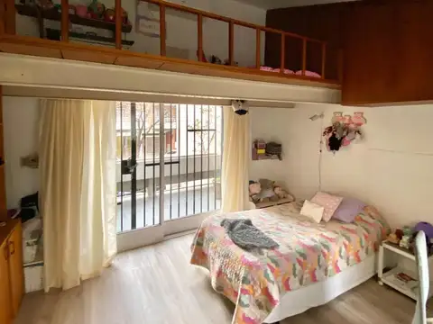 Depto Tipo Casa en Venta con 1 cocheras