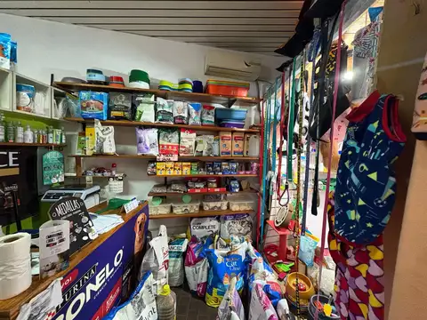 EN VENTA - LOCAL COMERCIAL A LA CALLE - LOURDES