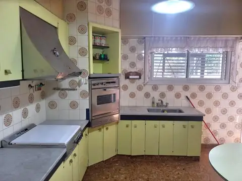 Casa en Venta en Villa Sarmiento, USD 275.000