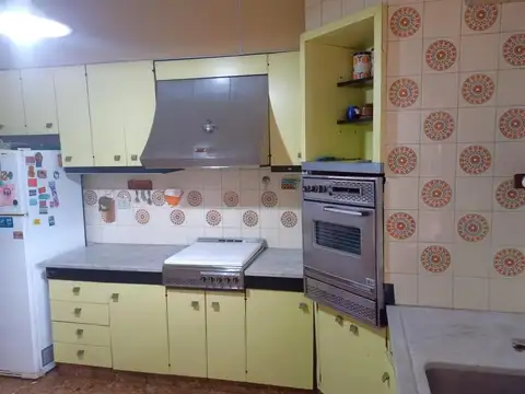 Casa 4 ambientes con 3 baños