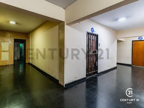 San luis 1600, Piso 5