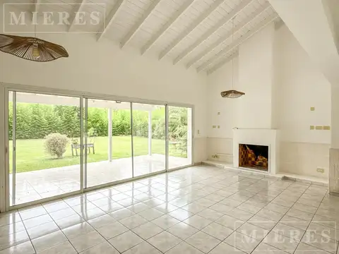 Casa en Venta en El Mirasol, USD 235.000