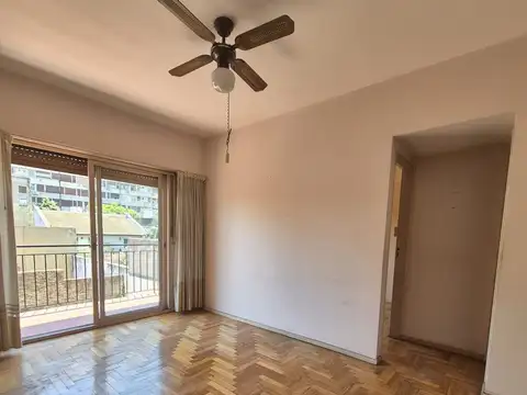 AV JUAN DE GARAY 1900