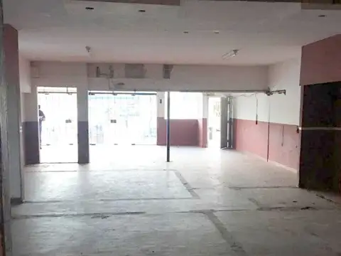 Local 213m2 - Av. Jacinto Peralta Ramos y Puán