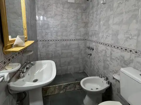 Depto Tipo Casa en Venta con 1 cocheras