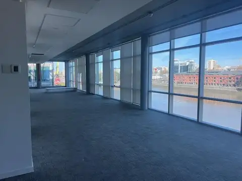 Olga Cossettini 1500, Oficina en alquiler 481 m²