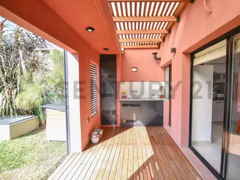 Casa en Venta en Villa Parque Sicardi, USD 97.000