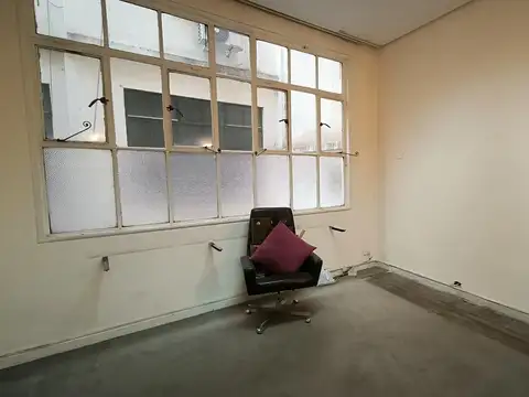 Oficina en Venta 80 años