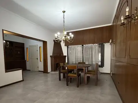 Casa en Venta en Versalles, USD 350.000